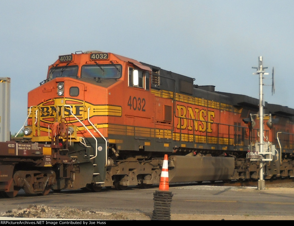 BNSF 4032